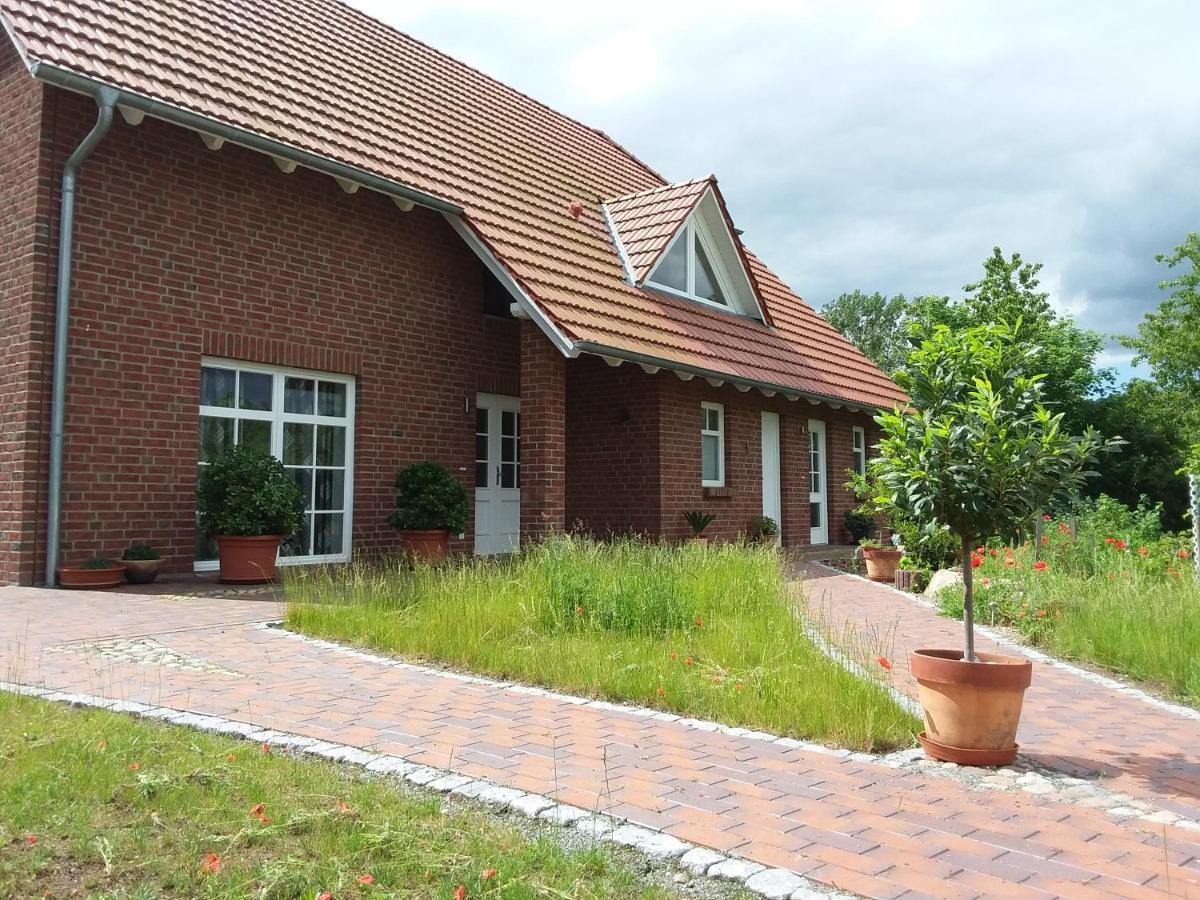 Haus Rosengarten- Ruhige Ferienwohnungen Im Gruenen Sehlen Kültér fotó